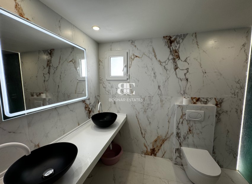 Herverkoop - Villa -
Torrevieja - Los Balcones