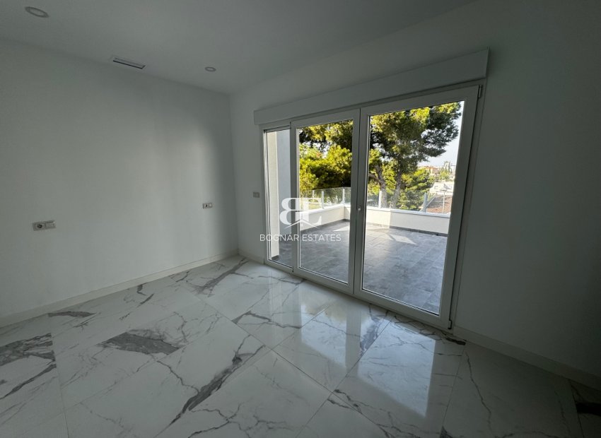 Herverkoop - Villa -
Torrevieja - Los Balcones