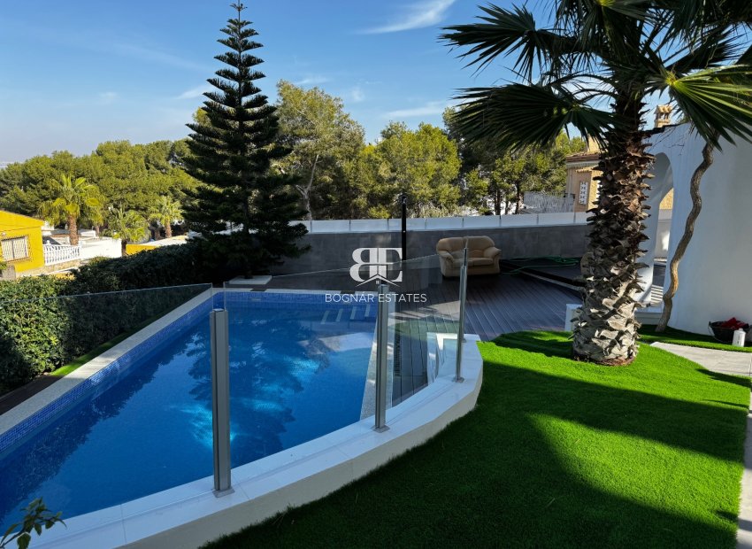 Herverkoop - Villa -
Torrevieja - Los Balcones