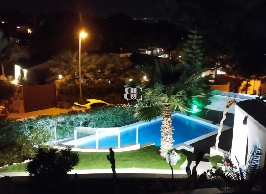 Herverkoop - Villa -
Torrevieja - Los Balcones