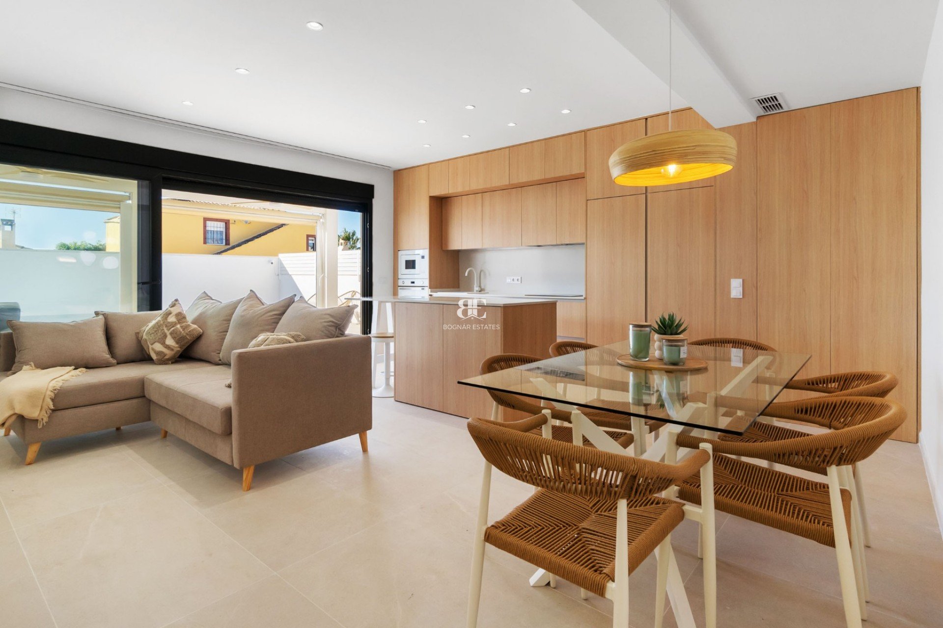 Herverkoop - Villa -
Torrevieja - San Luis