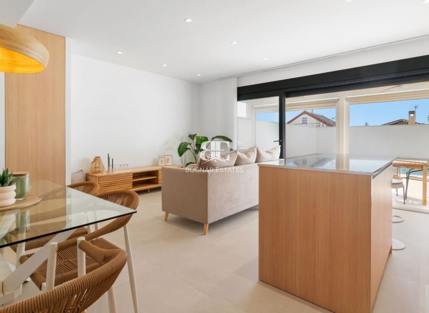 Herverkoop - Villa -
Torrevieja - San Luis