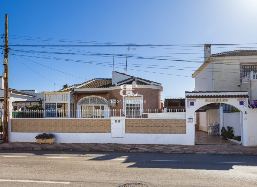 Herverkoop - Villa -
Torrevieja - San Luis