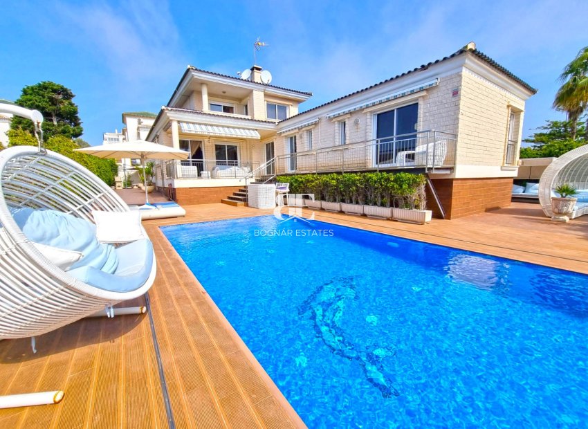 Herverkoop - Villa -
Torrevieja - Torrelamata - La Mata