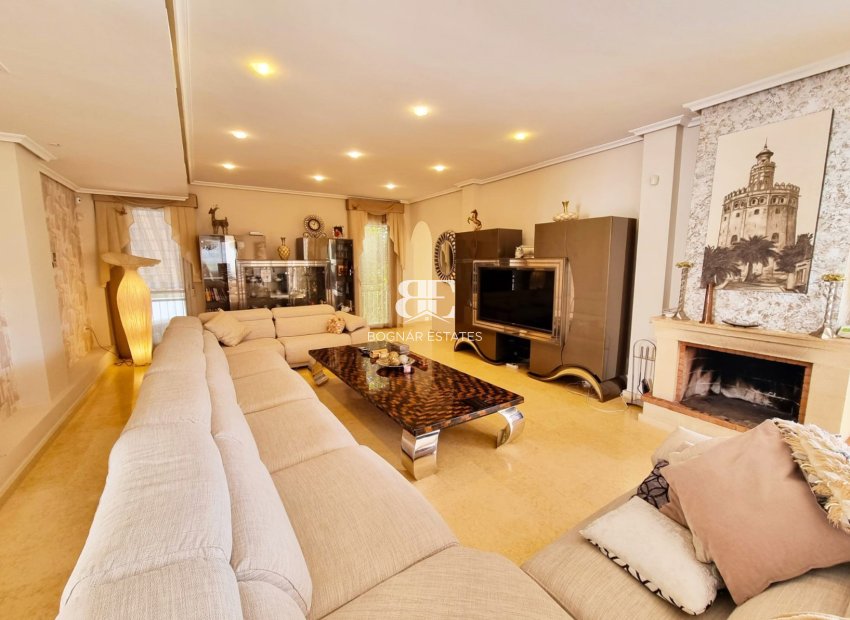 Herverkoop - Villa -
Torrevieja - Torrelamata - La Mata