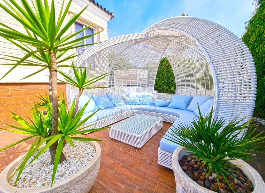 Herverkoop - Villa -
Torrevieja - Torrelamata - La Mata