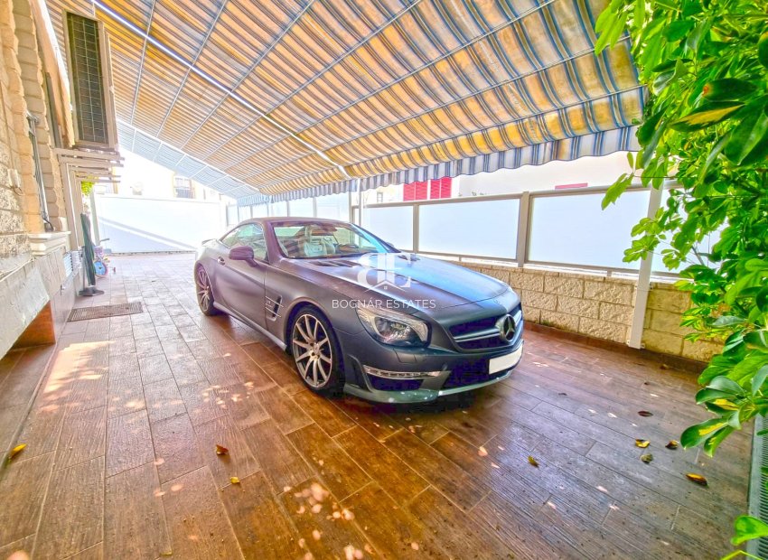 Herverkoop - Villa -
Torrevieja - Torrelamata - La Mata