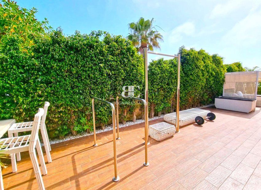 Herverkoop - Villa -
Torrevieja - Torrelamata - La Mata