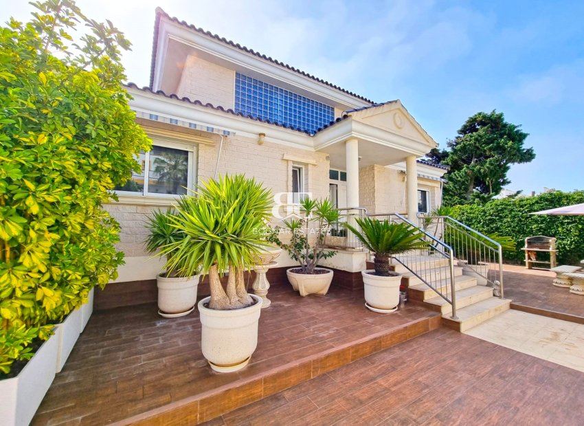 Herverkoop - Villa -
Torrevieja - Torrelamata - La Mata