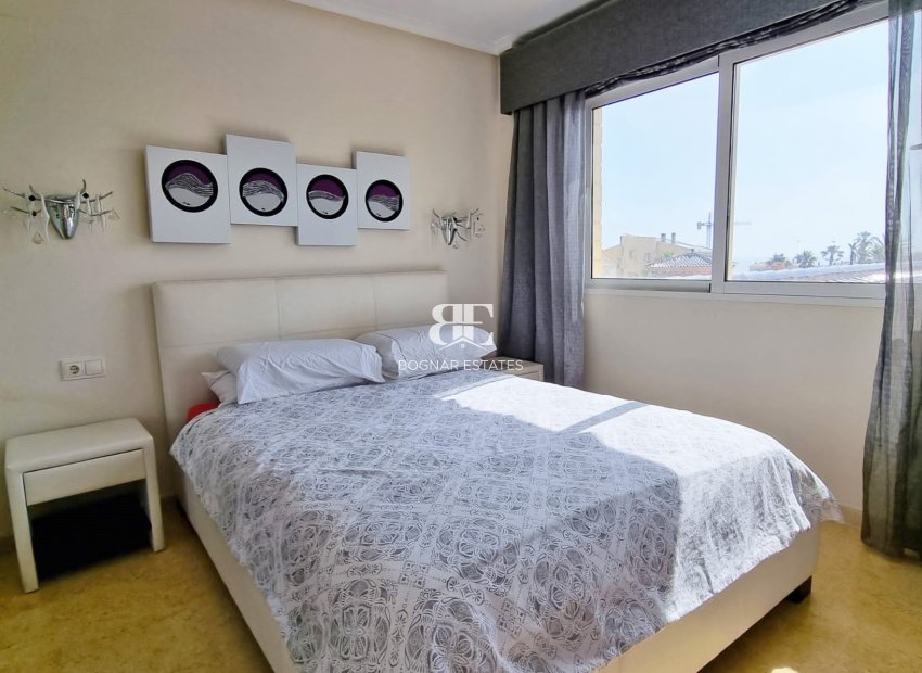 Herverkoop - Villa -
Torrevieja - Torrelamata - La Mata