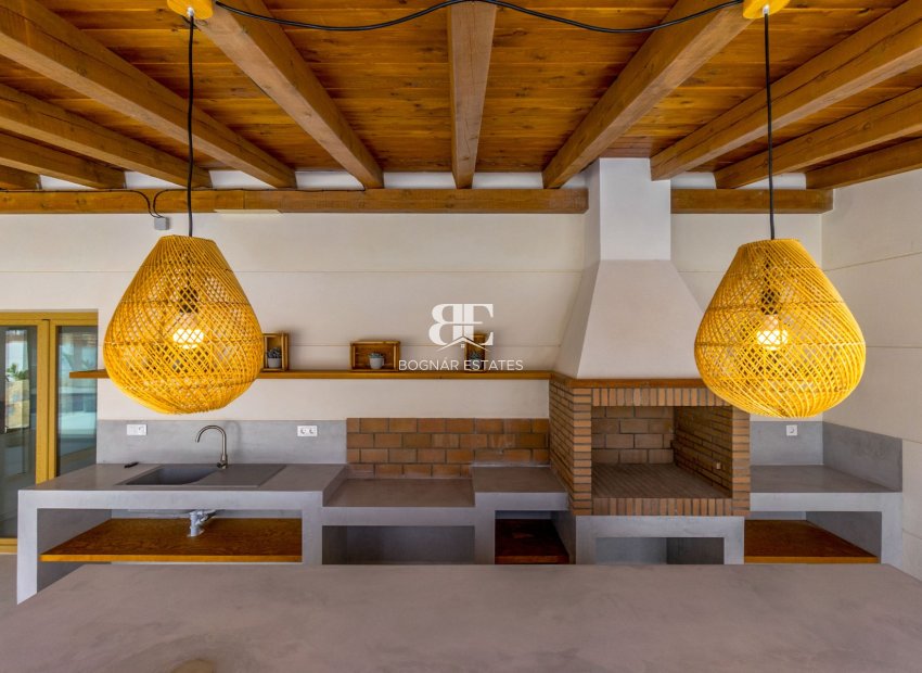 Herverkoop - Villa -
Torrevieja - Torreta Florida
