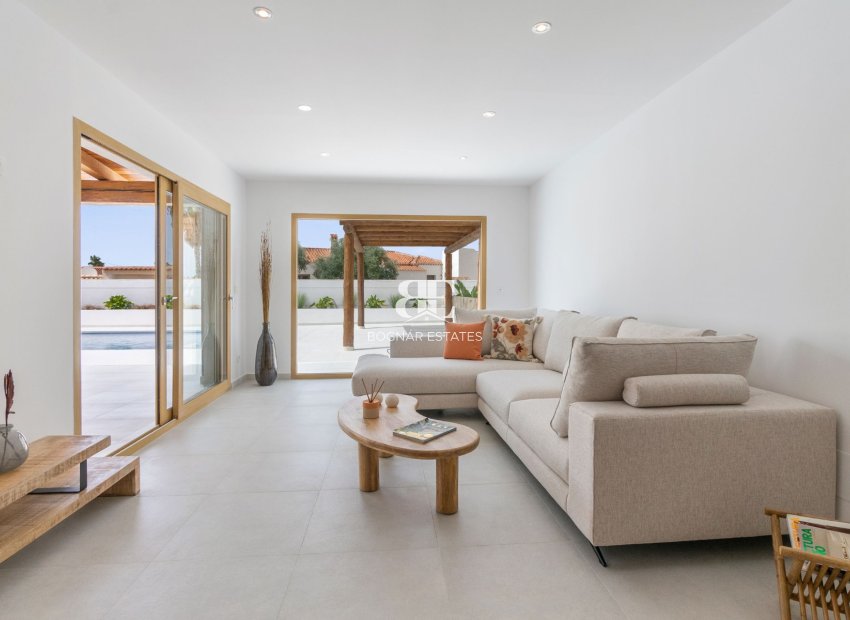Herverkoop - Villa -
Torrevieja - Torreta Florida