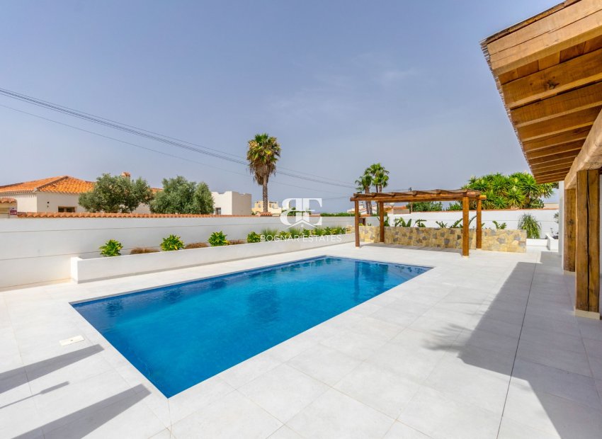Herverkoop - Villa -
Torrevieja - Torreta Florida