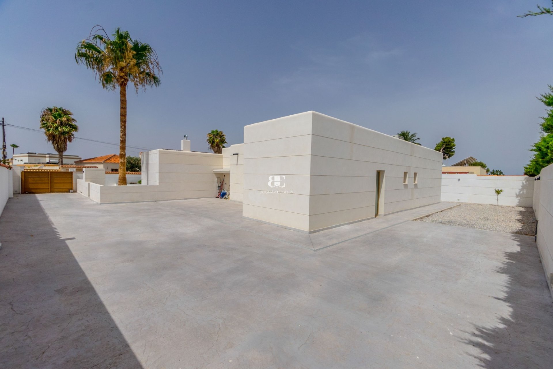 Herverkoop - Villa -
Torrevieja - Torreta Florida