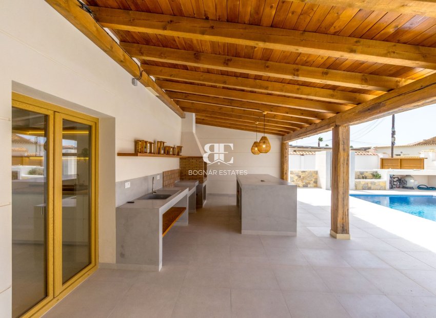 Herverkoop - Villa -
Torrevieja - Torreta Florida