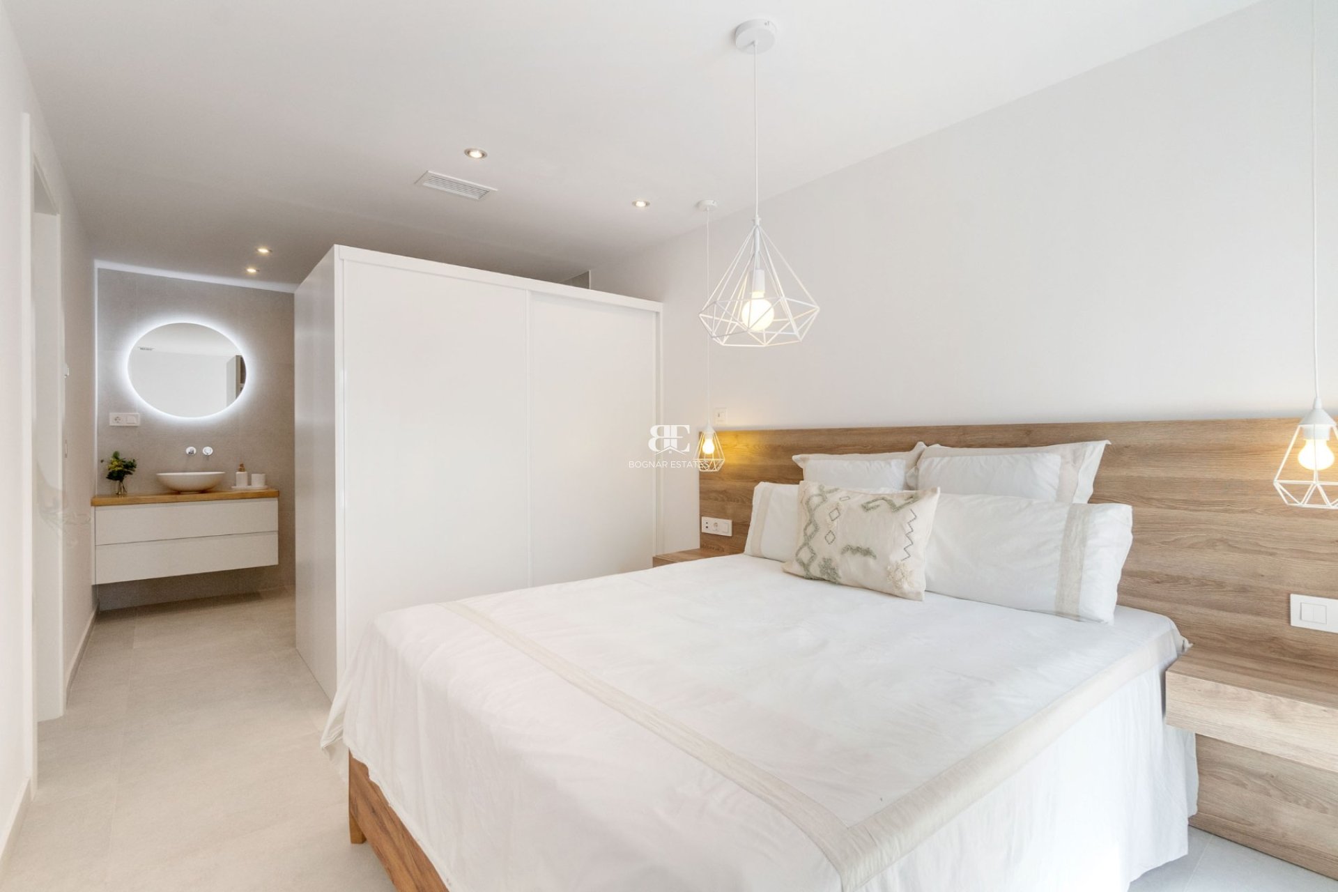 Herverkoop - Villa -
Torrevieja - Torreta Florida
