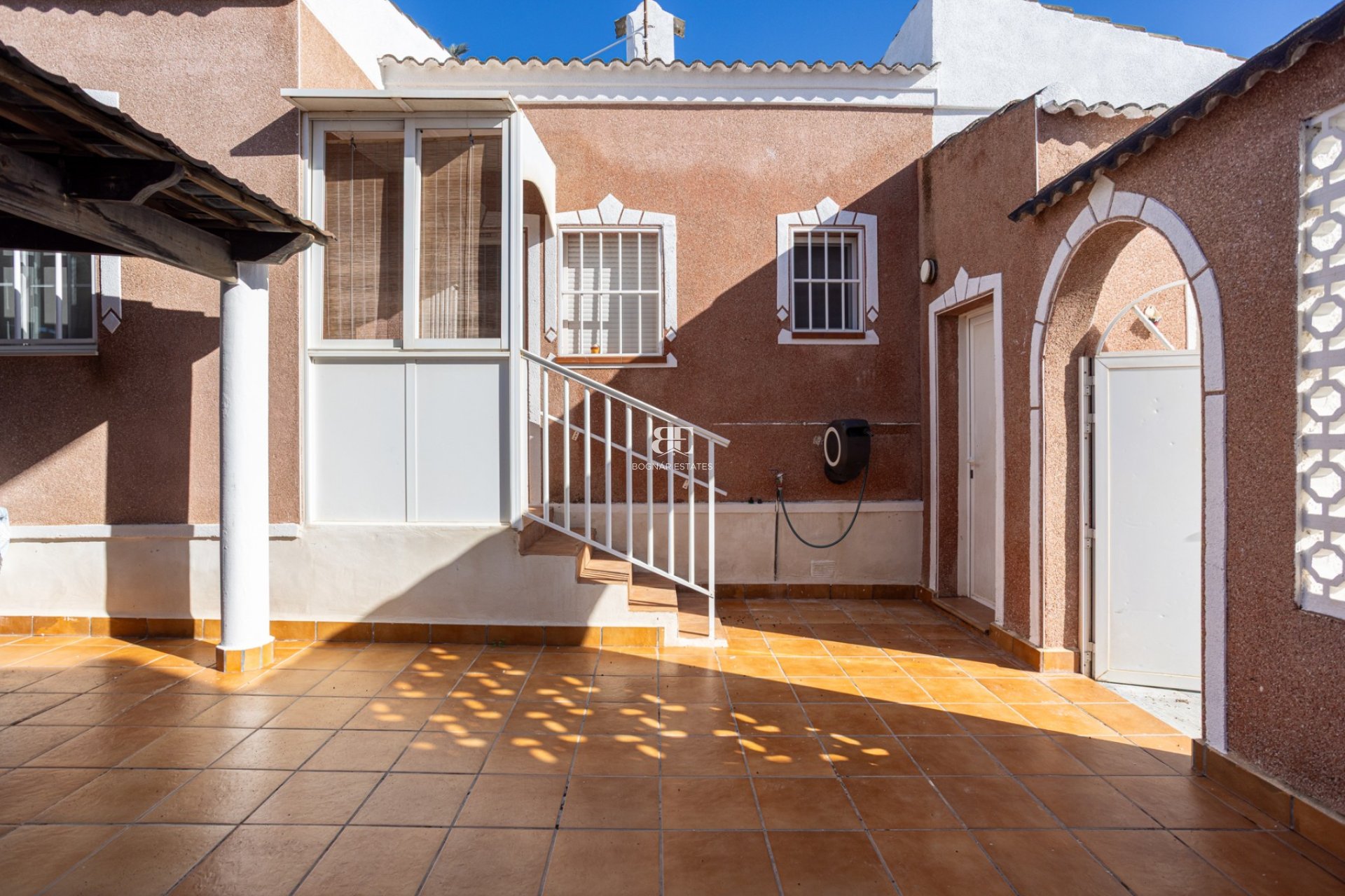 Herverkoop - Villa -
Torrevieja - Urbanización San Luis
