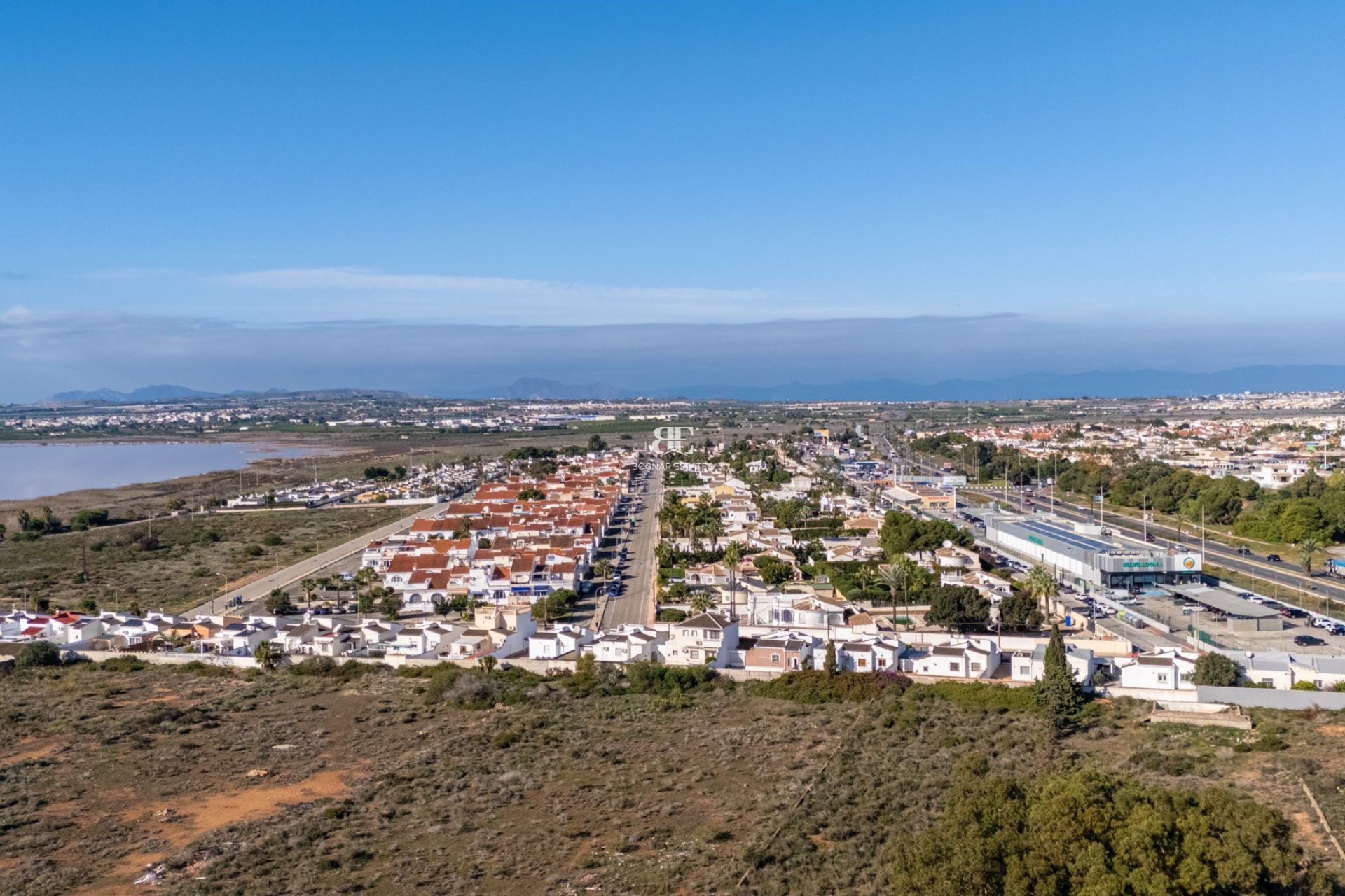 Herverkoop - Villa -
Torrevieja - Urbanización San Luis