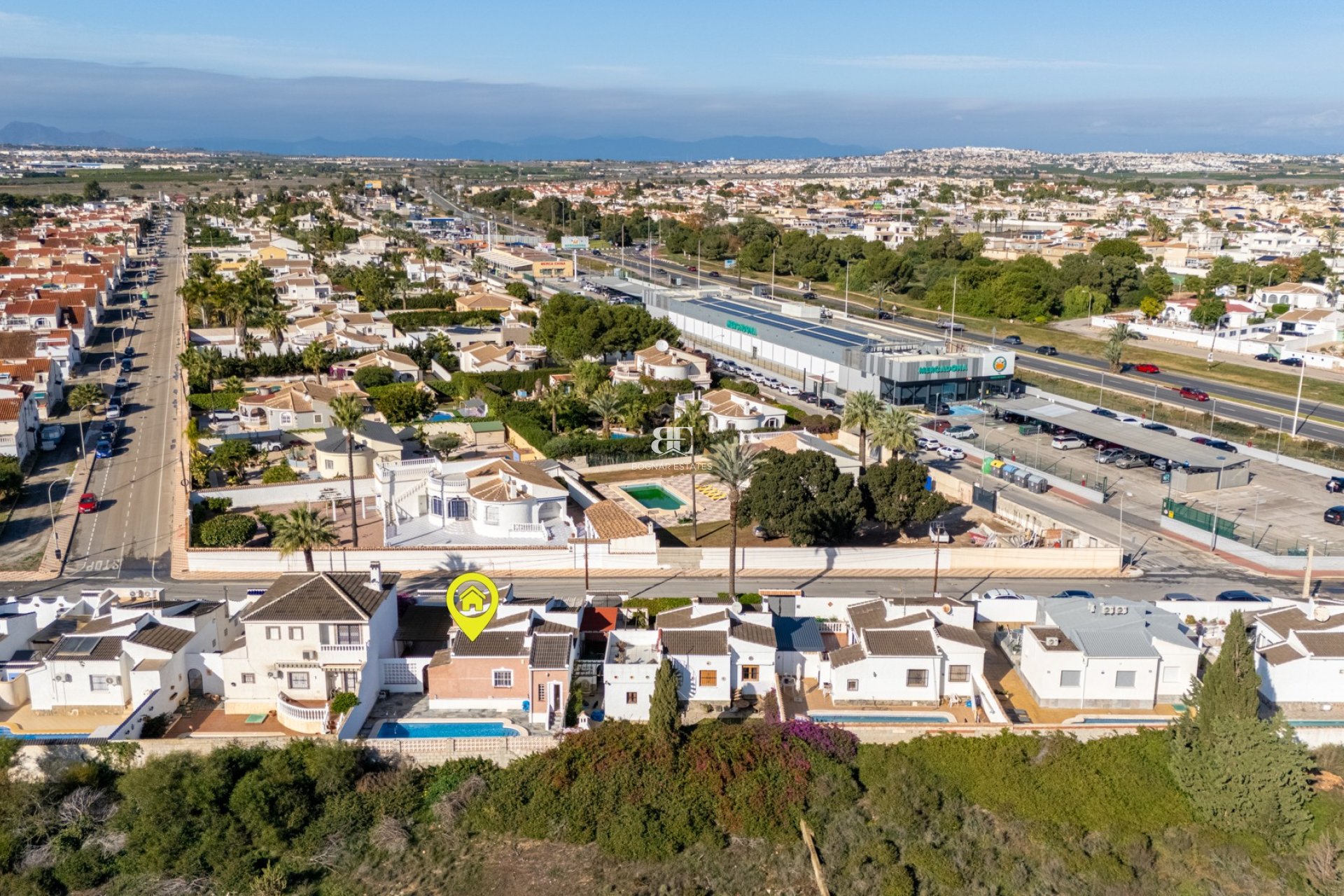 Herverkoop - Villa -
Torrevieja - Urbanización San Luis