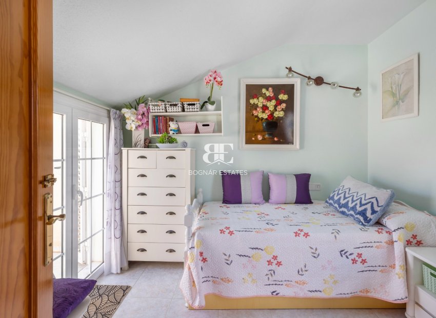 Herverkoop - Villa -
Torrevieja - Zona los Frutales