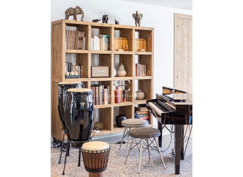 Herverkoop - Villa -
Villajoyosa - Montiboli