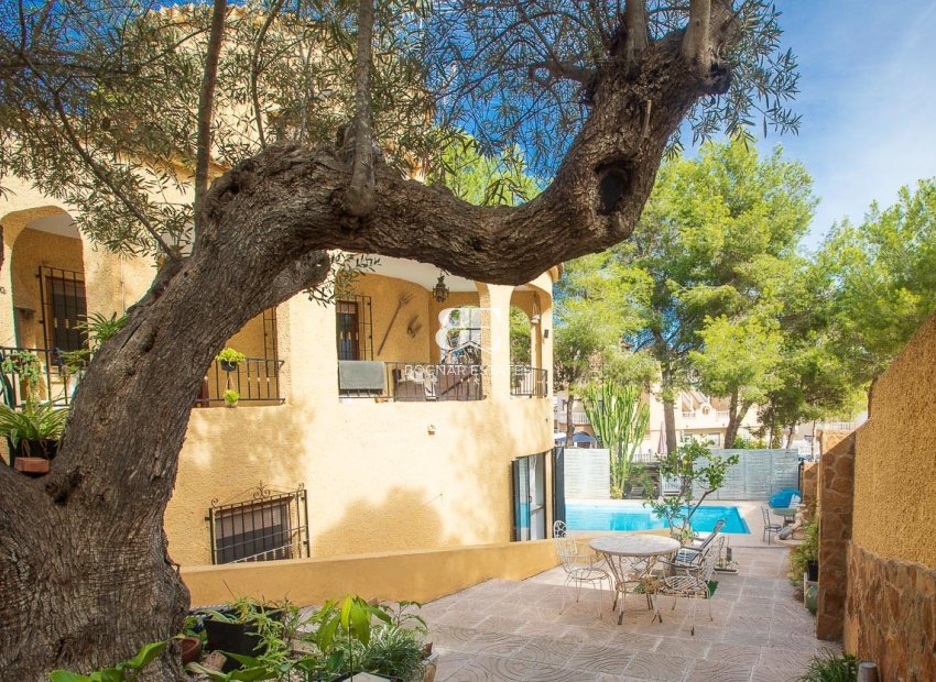 Herverkoop - Villa -
Villamartín - Las Filipinas