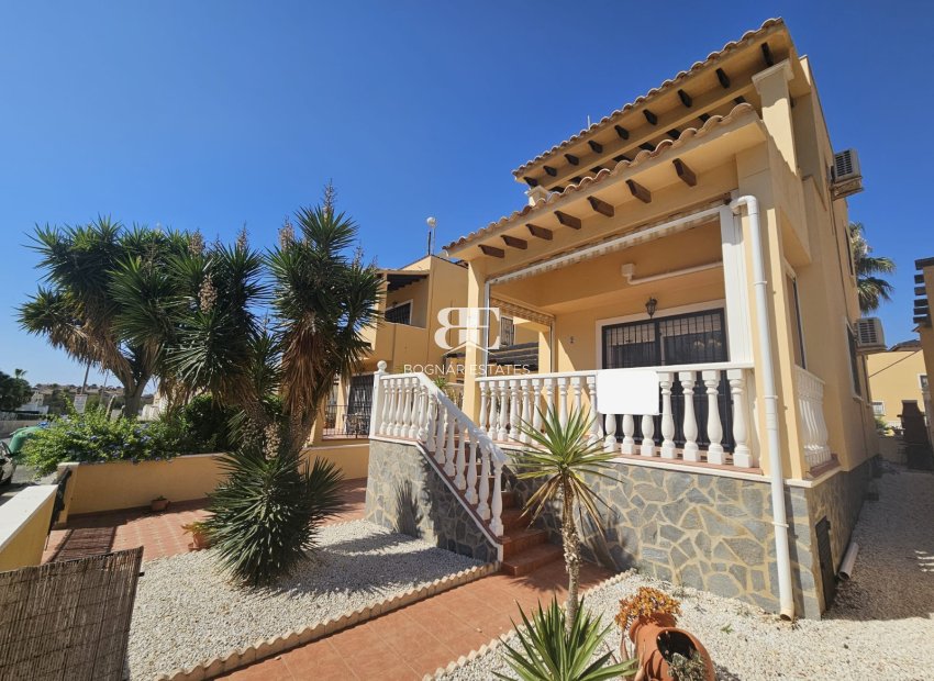 Herverkoop - Villa -
Villamartín - Lomas del Golf