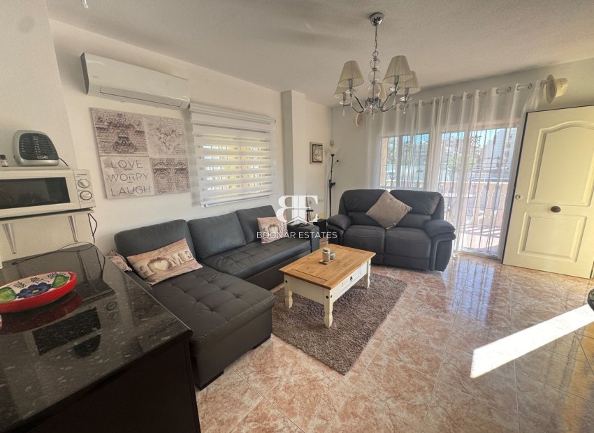 Herverkoop - Villa -
Villamartín - Lomas del Golf