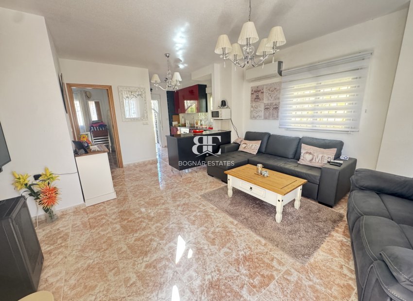 Herverkoop - Villa -
Villamartín - Lomas del Golf