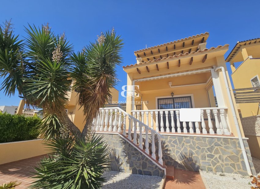 Herverkoop - Villa -
Villamartín - Lomas del Golf