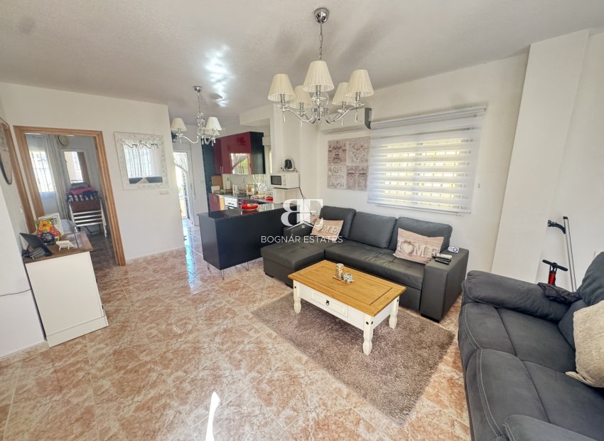 Herverkoop - Villa -
Villamartín - Lomas del Golf