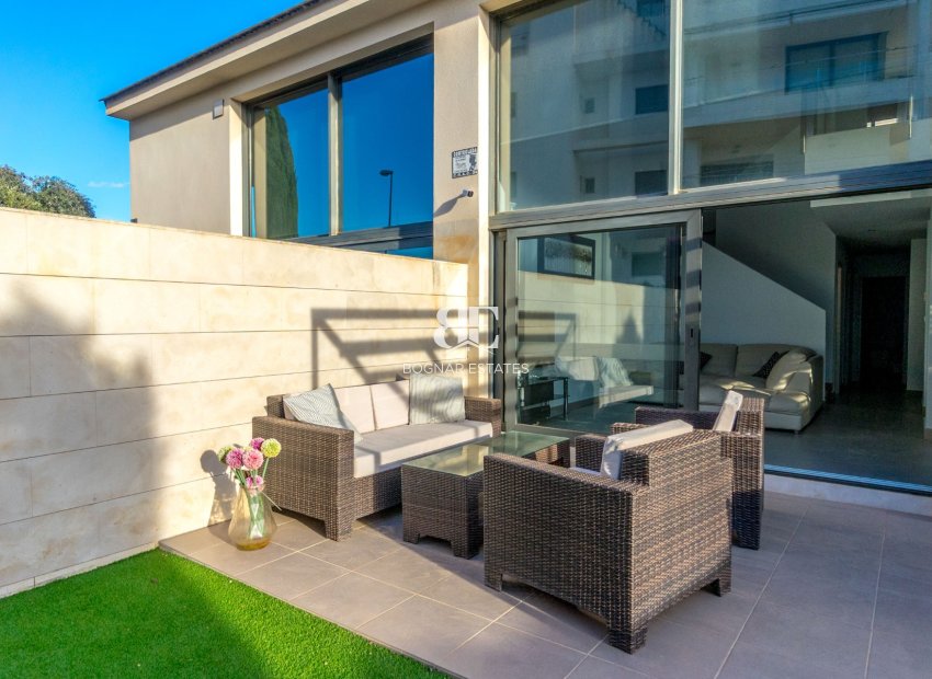 Herverkoop - Villa -
Villamartín - Los Dolses