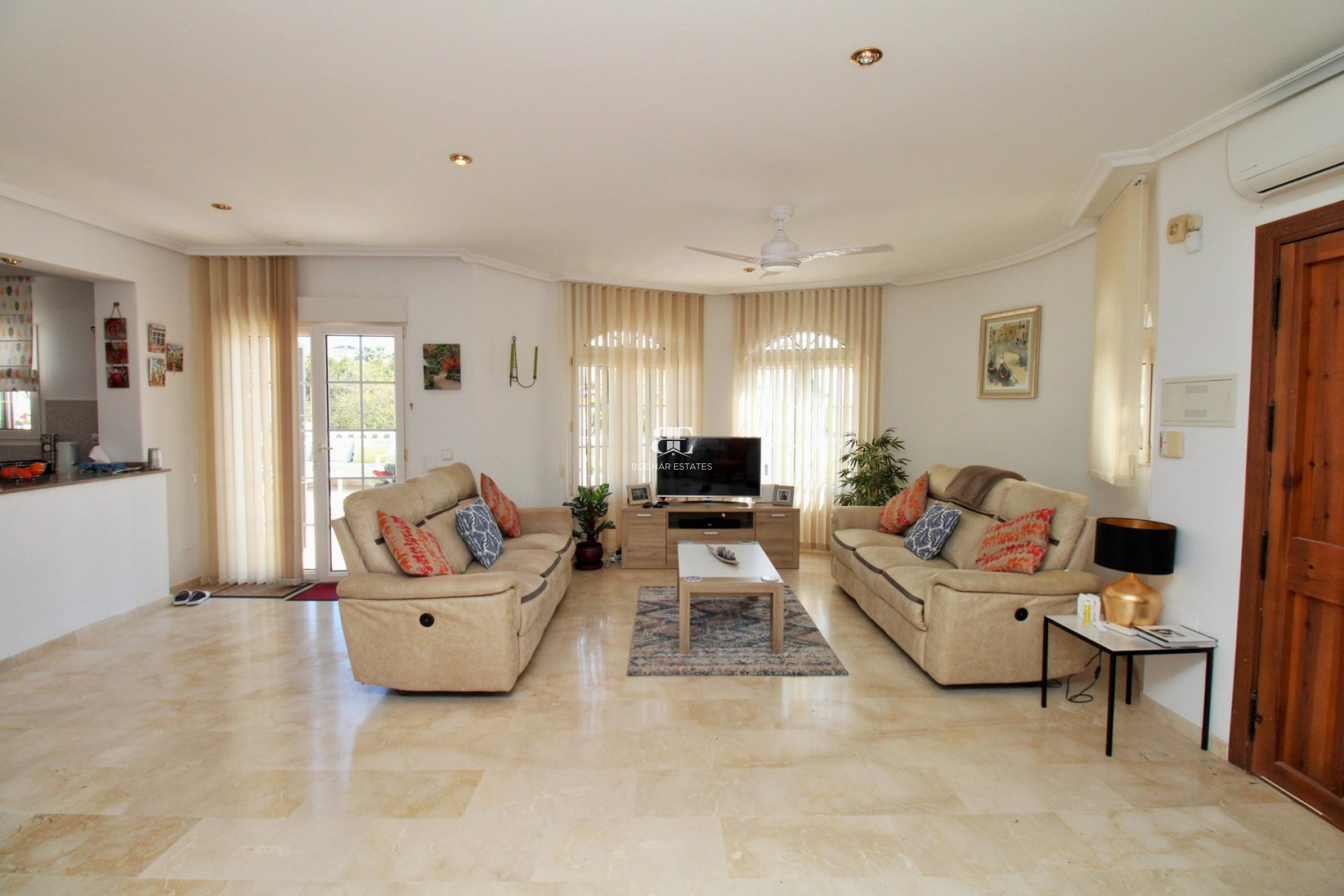 Herverkoop - Villa -
Villamartín - Los Dolses