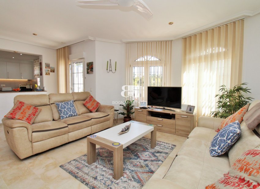 Herverkoop - Villa -
Villamartín - Los Dolses