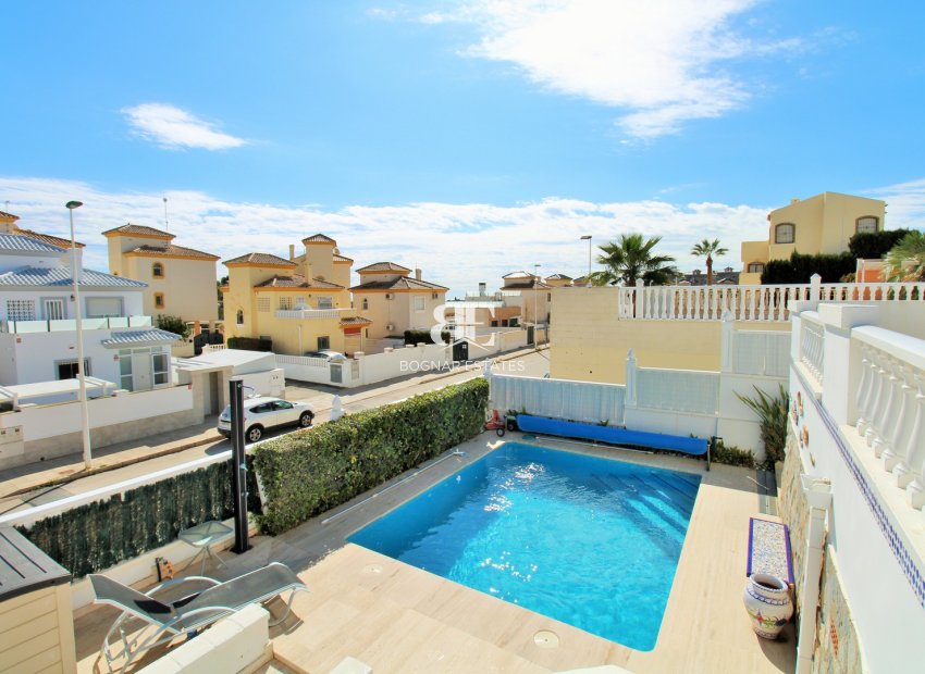 Herverkoop - Villa -
Villamartín - Los Dolses