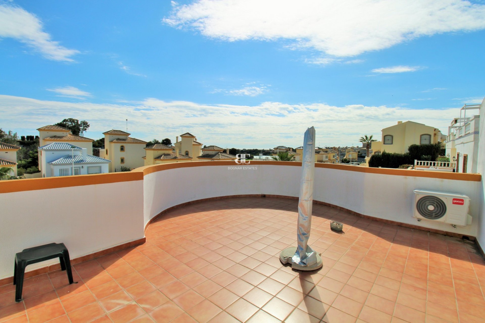 Herverkoop - Villa -
Villamartín - Los Dolses