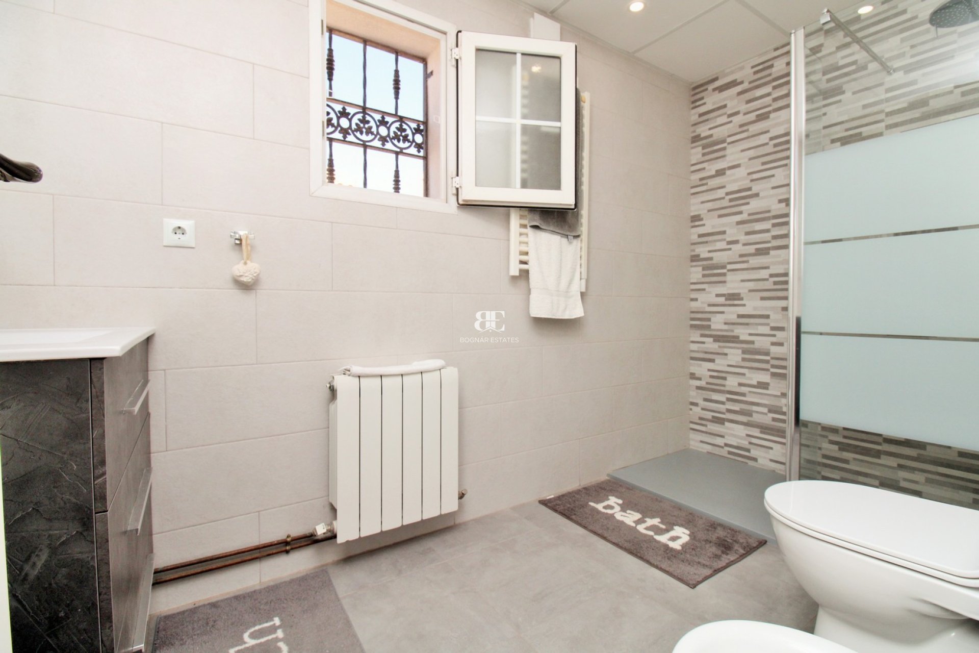 Herverkoop - Villa -
Villamartín - Los Dolses