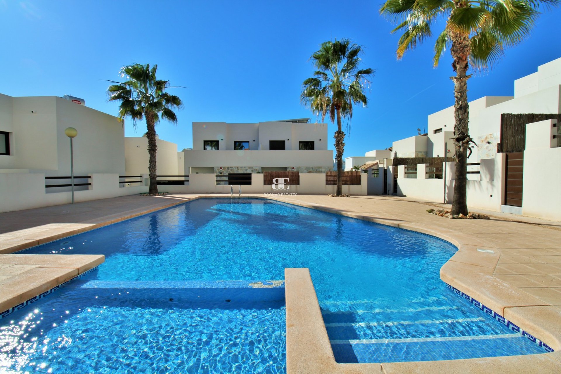 Herverkoop - Villa -
Villamartín - PAU 8