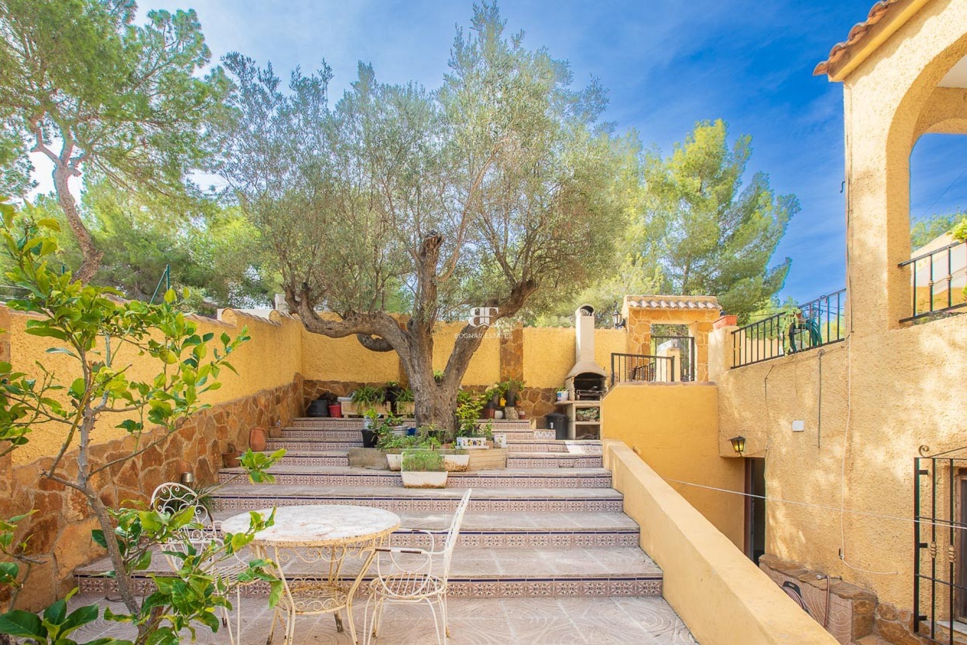 Herverkoop - Villa -
Villamartín - Res. Las Filipinas