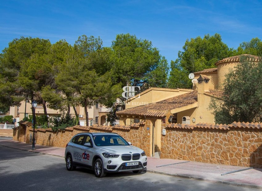 Herverkoop - Villa -
Villamartín - Res. Las Filipinas