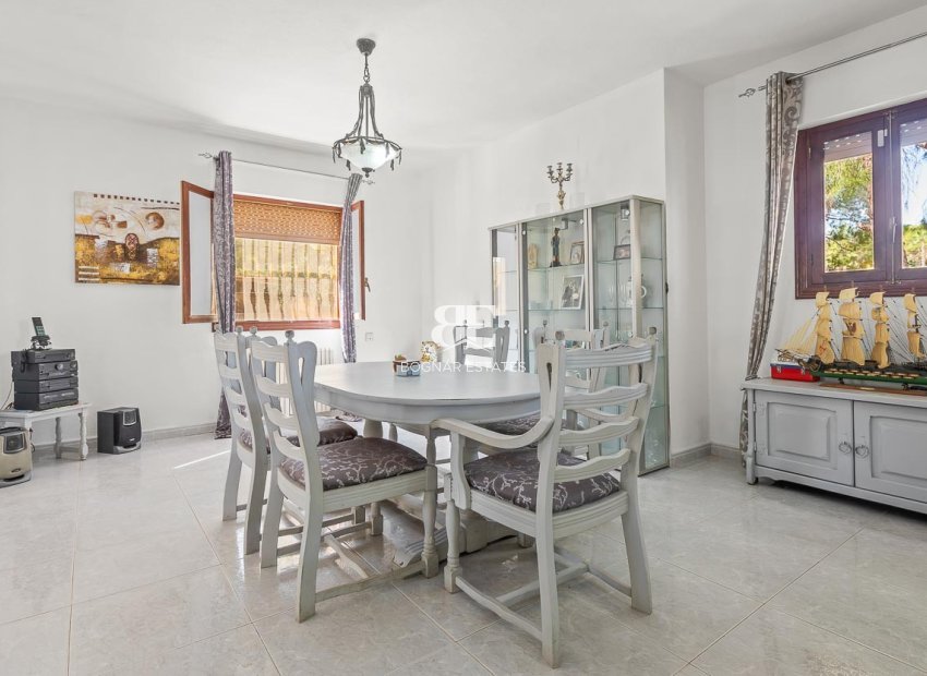 Herverkoop - Villa -
Villamartín - Res. Las Filipinas