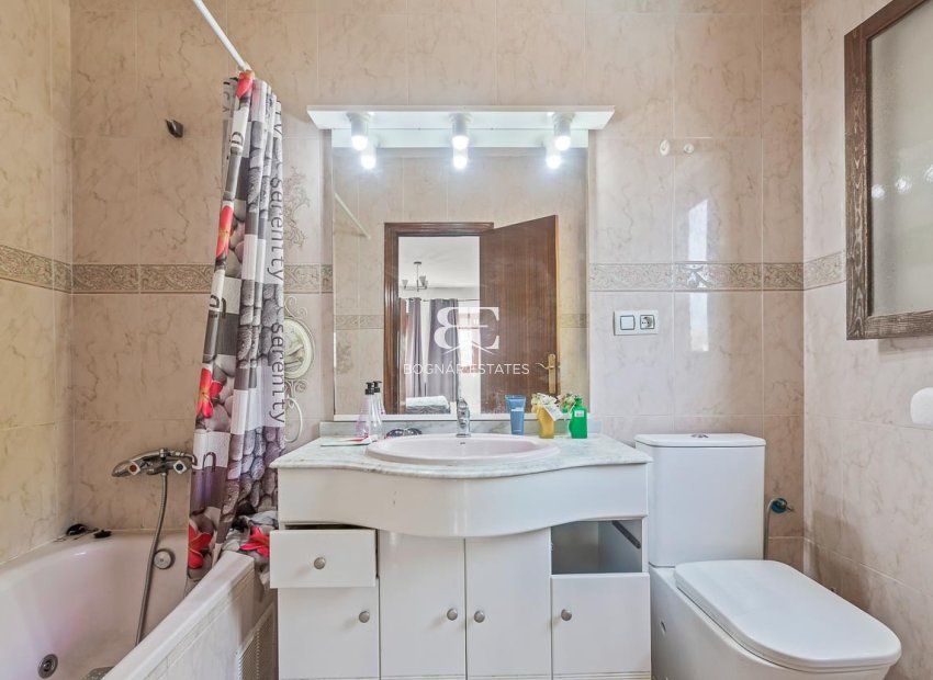 Herverkoop - Villa -
Villamartín - Res. Las Filipinas