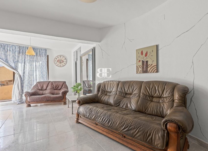 Herverkoop - Villa -
Villamartín - Res. Las Filipinas