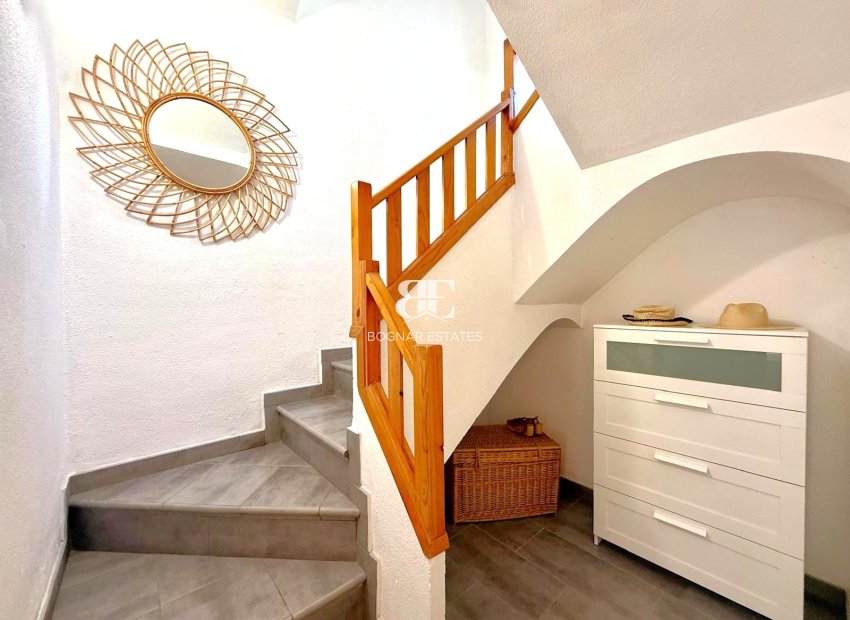 Herverkoop - Villa -
Villamartín