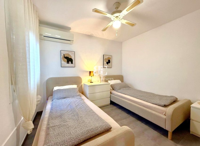 Herverkoop - Villa -
Villamartín