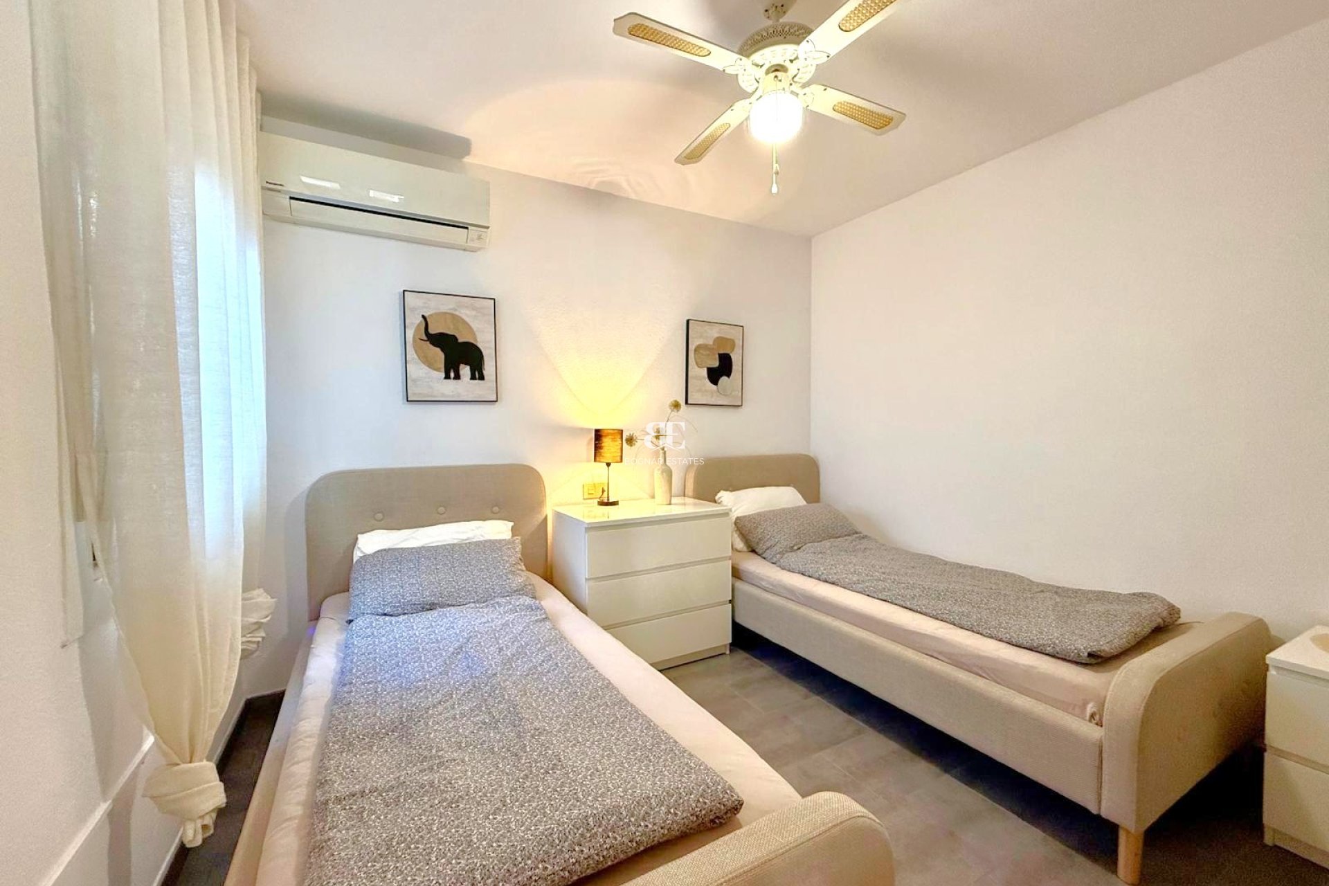 Herverkoop - Villa -
Villamartín