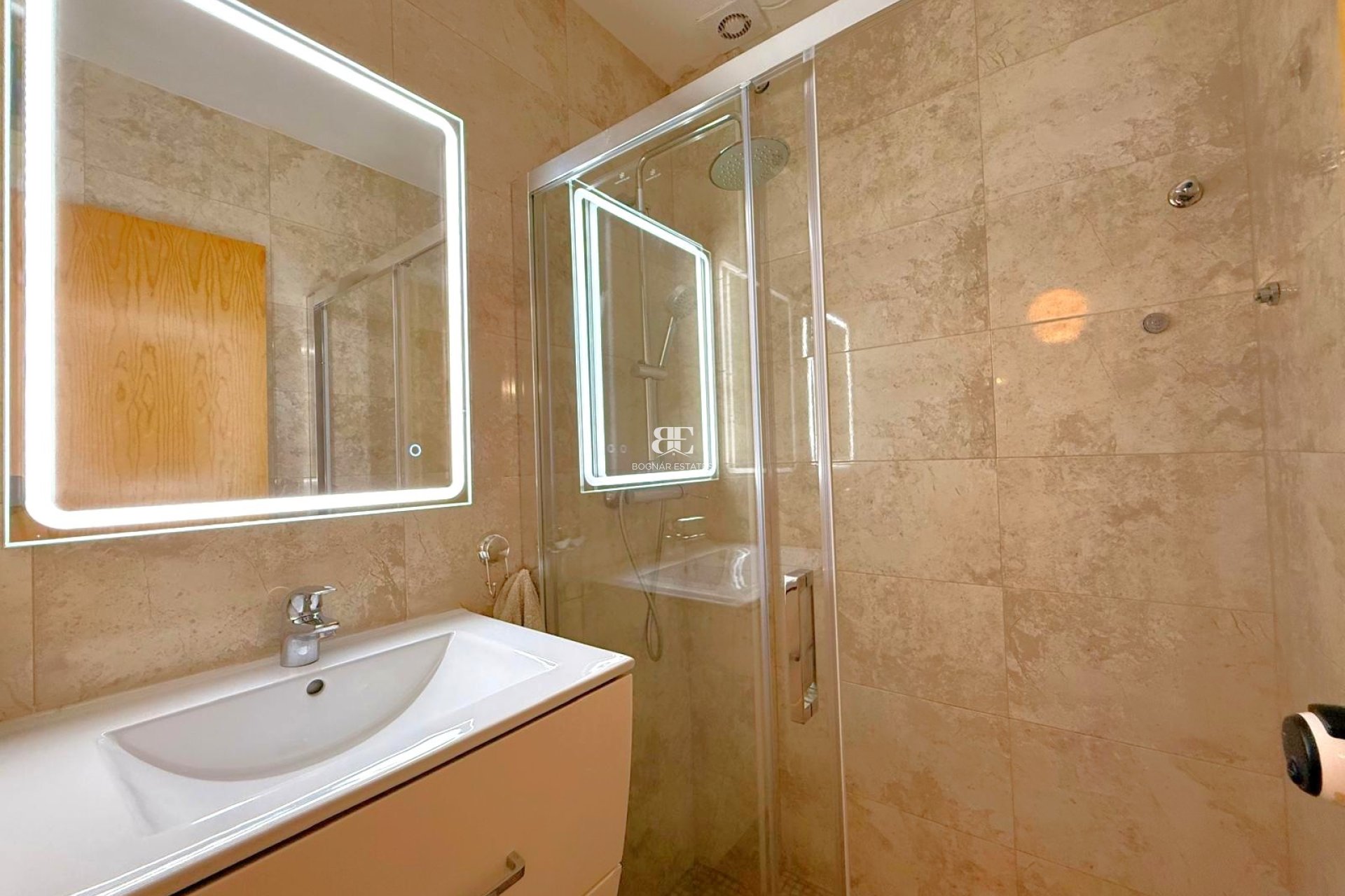 Herverkoop - Villa -
Villamartín