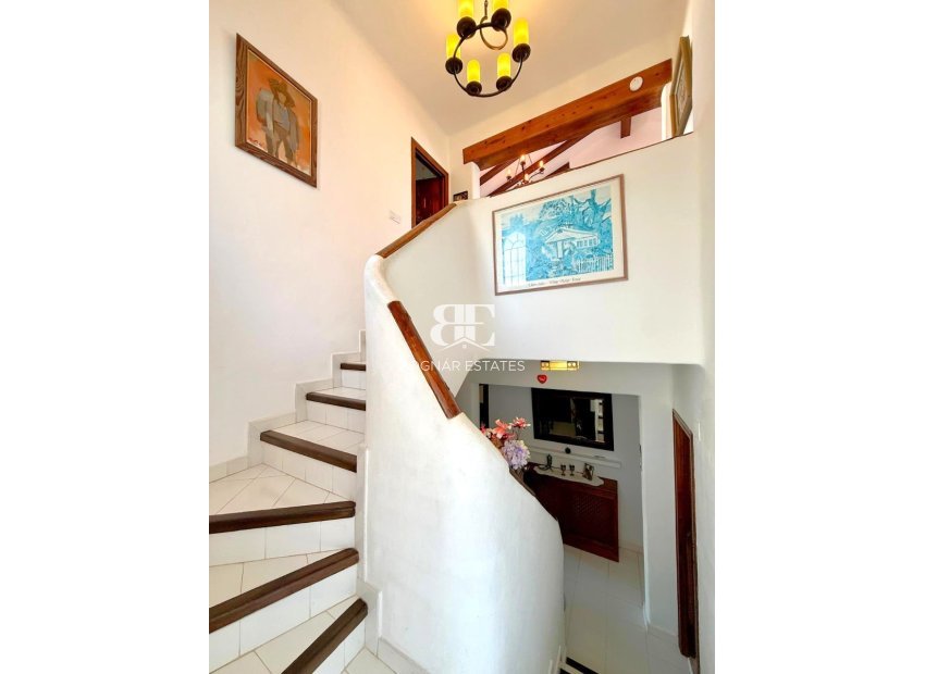 Herverkoop - Villa -
Villamartín