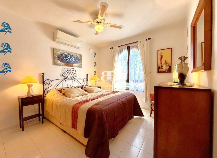 Herverkoop - Villa -
Villamartín