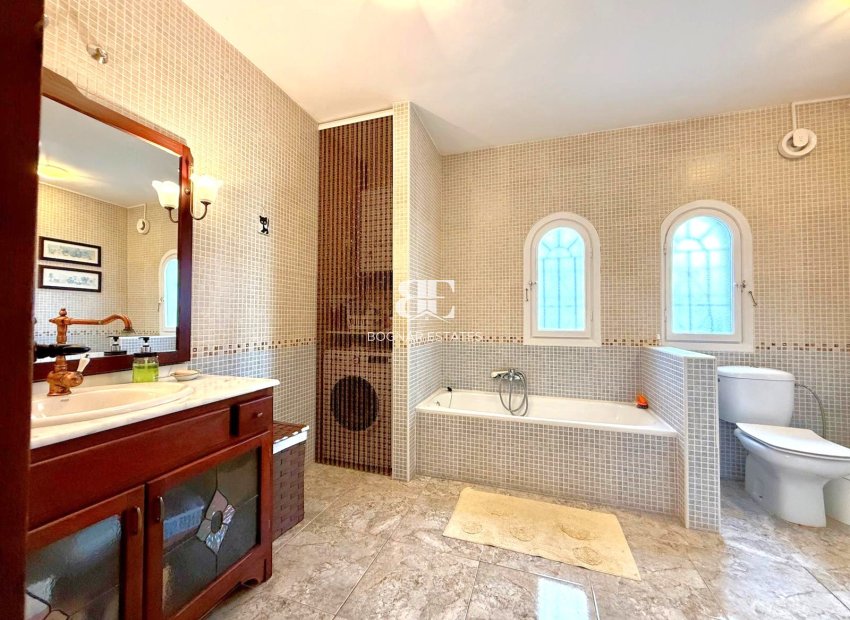 Herverkoop - Villa -
Villamartín